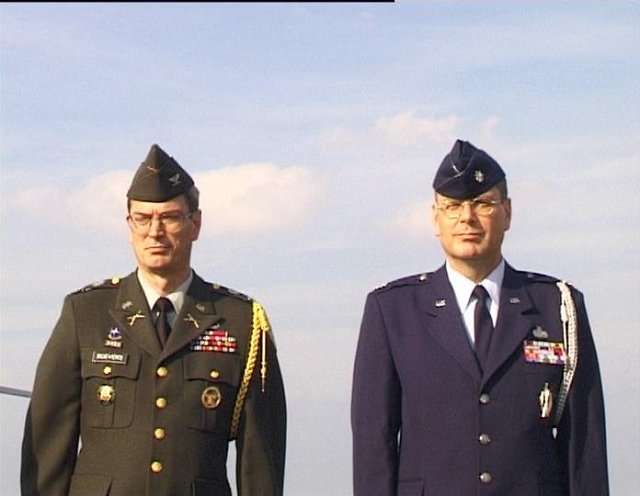 US-Militär- und Airattachee am MFU-Flugtag in LOXT 1999